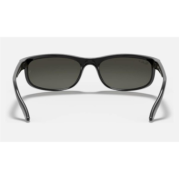 Ray Ban RB2027 PREDATOR 2 Sunglasses Color:Black/Dark Grey Polarized Code:601/W1 - Picture 3 of 6